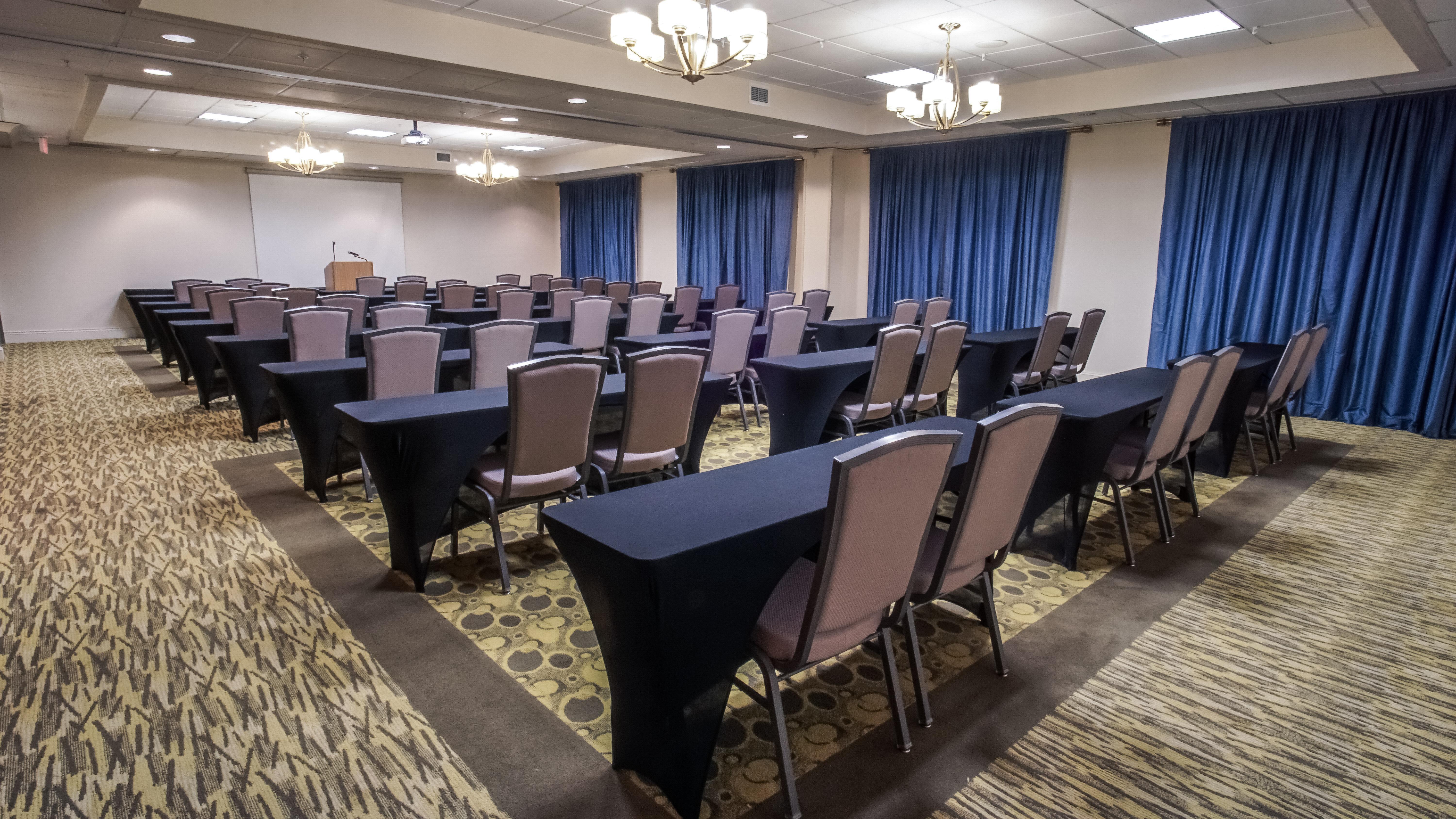Holiday Inn Express And Suites Tampa I-75 At Bruce B. Downs By Ihg Экстерьер фото